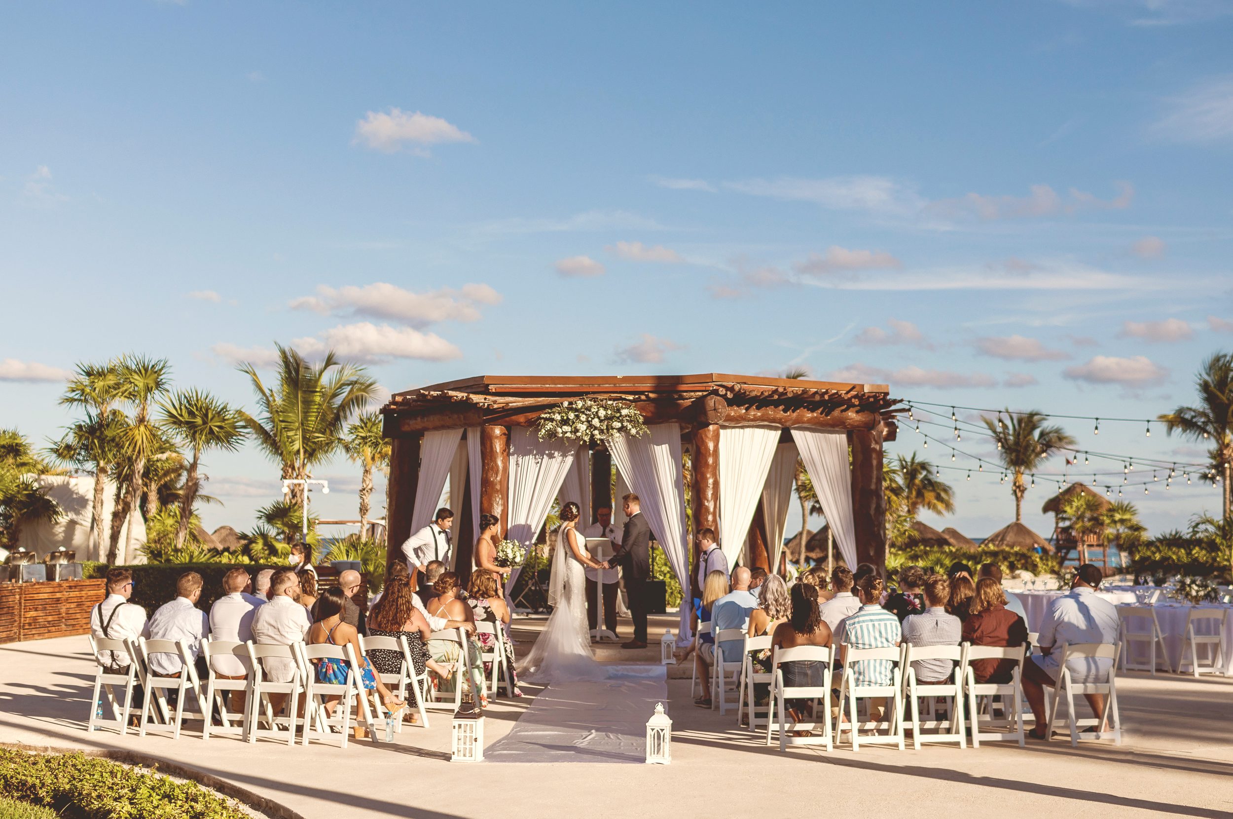 Wedding ceremony at Secretes Maroma, Riviera Maya wedding.